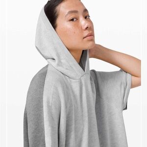 Lululemon Athletica Gray Knit Top, EUC. Size xs/s but oversized. Grey tones